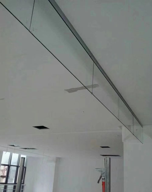 消防擋煙垂壁安裝